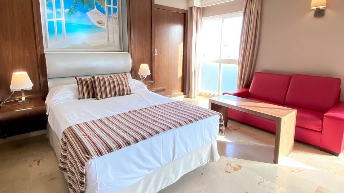 Ms Aguamarina Suites